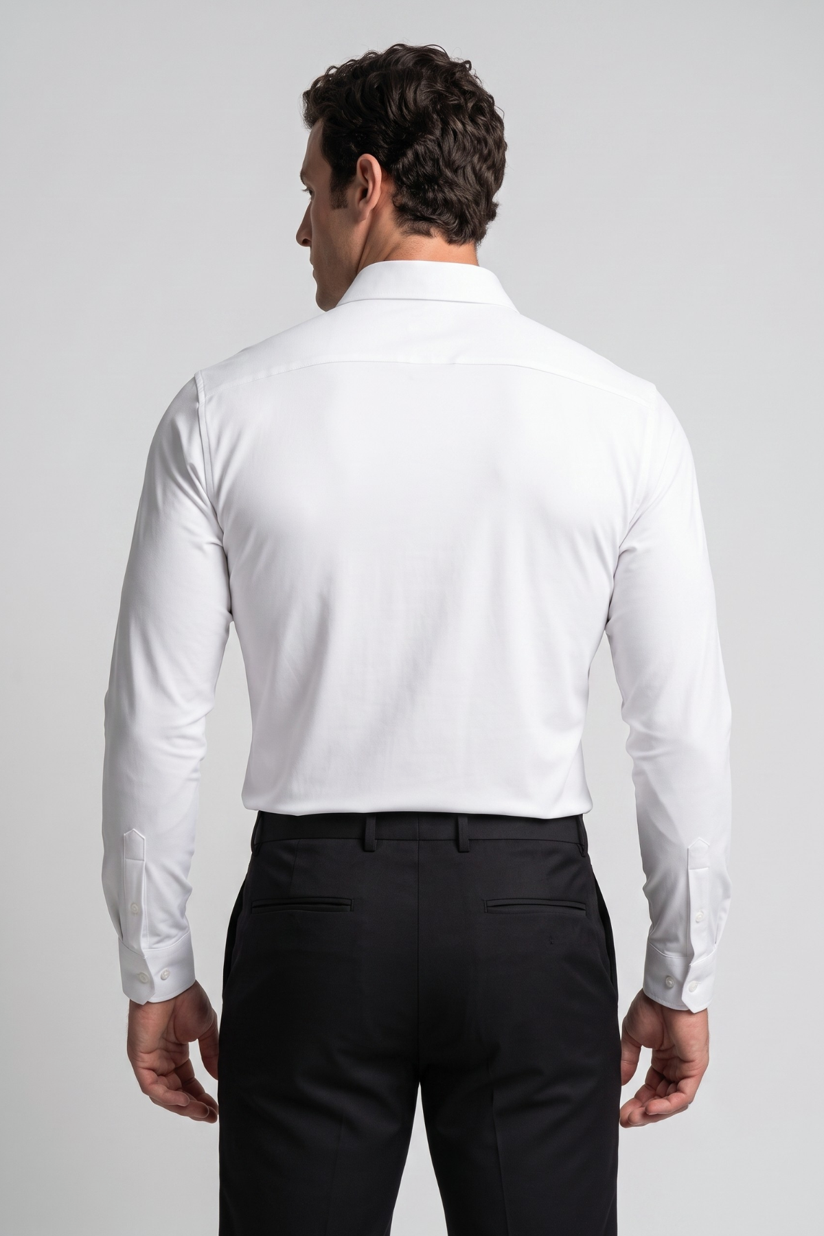 THE SIGNATURE SHIRT